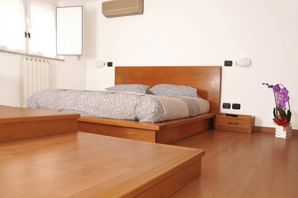 Borromeo Residenze Service S.A.S Пескиера Боромео Екстериор снимка