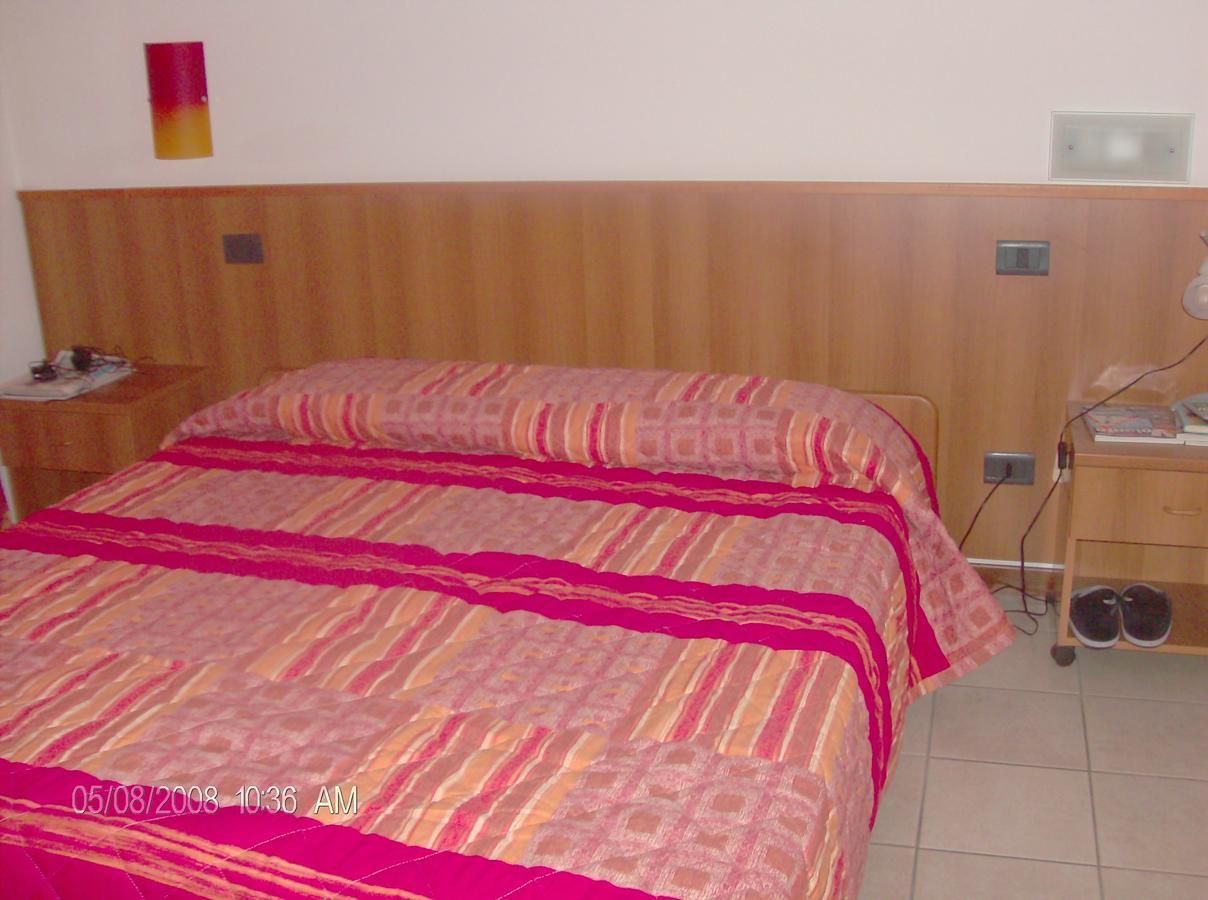 Borromeo Residenze Service S.A.S Пескиера Боромео Екстериор снимка
